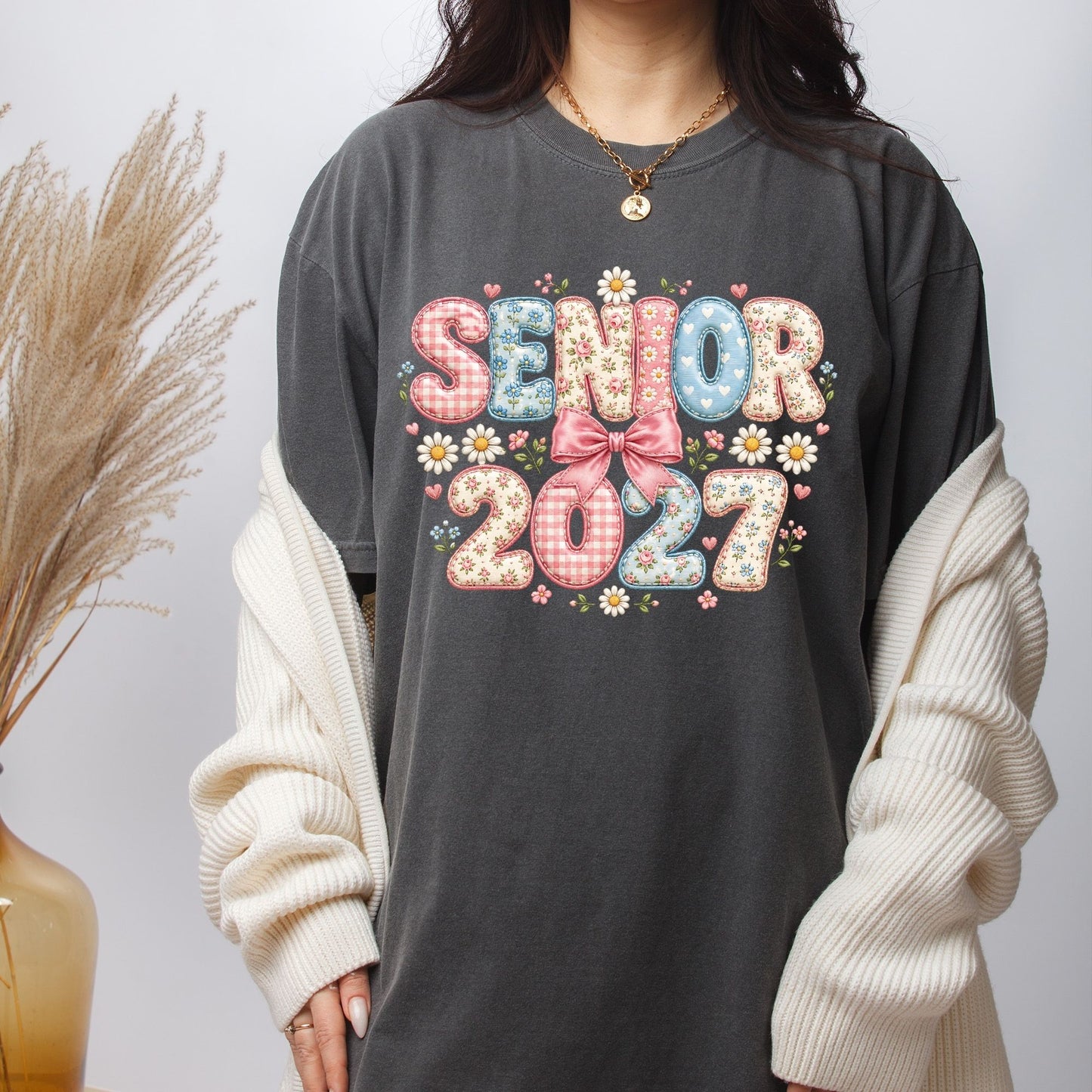 Senior 2027 DTF Transfer Ready to Press Graduation Heat Transfer for Shirts Floral Patchwork Quilted Pink Bow Daisies Graphic Tee