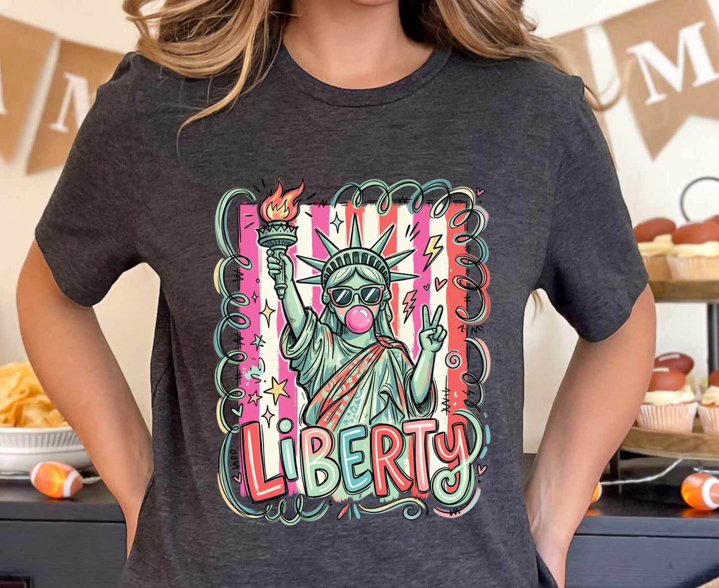 Statue of Liberty T Shirt Cool Liberty Bubble Gum Tee Cute Fourth of July Outfit Patriotic USA Doodle Tops Trendy NYC Vacation Gifts