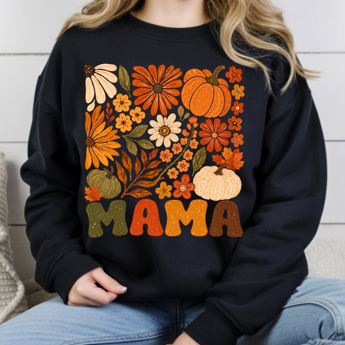 Mama Fall Floral Pumpkins T-Shirt, Retro Groovy Autumn Flowers Thanksgiving Comfort Color Tee