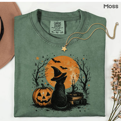 Halloween Black Cat Witch T-Shirt, Full Moon Pumpkin Spooky Vintage Books Magic Tee