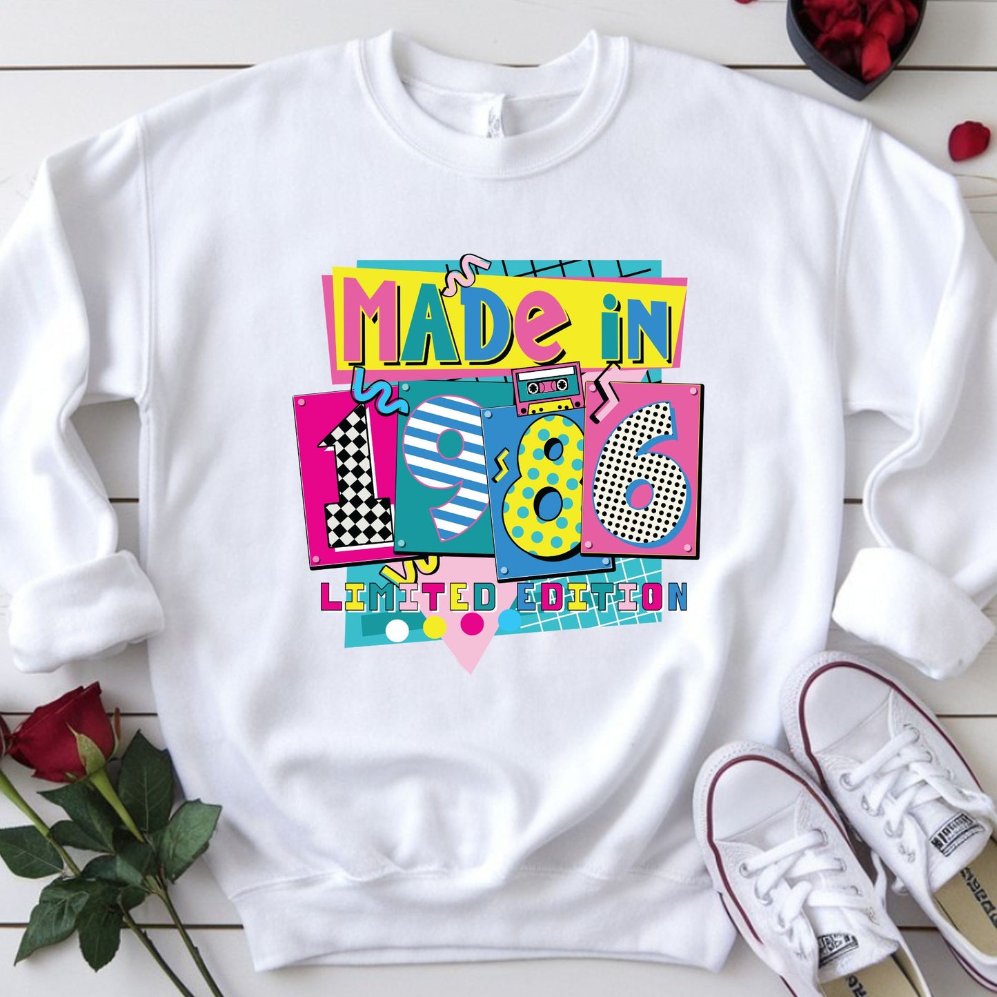 40th Birthday Shirt Made In 1986 T-Shirt Retro 80s Birthday Gift