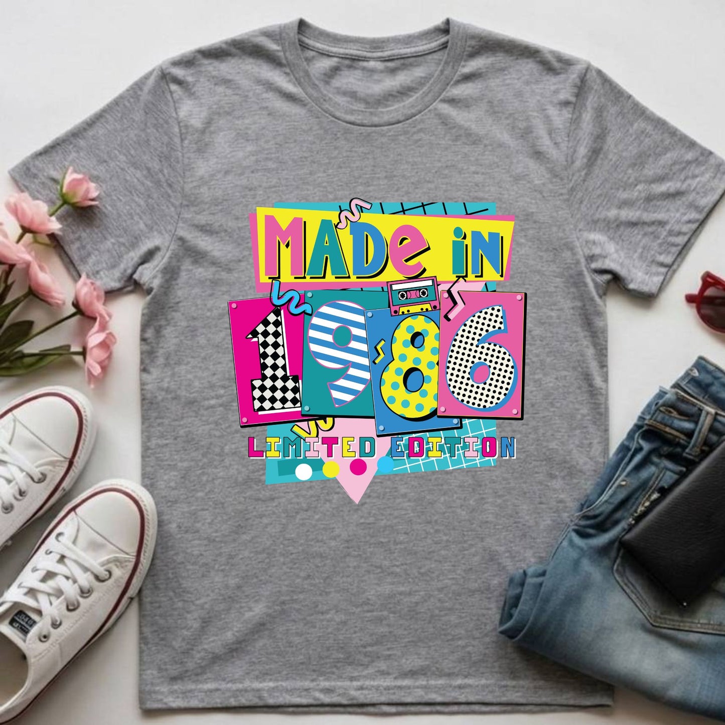 40th Birthday Shirt Made In 1986 T-Shirt Retro 80s Birthday Gift