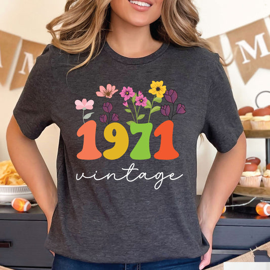 55th Birthday Shirt Women Made in 1971 T-Shirt 55 Years Loved Floral Birthday Gift Vintage 1971 Sweatshirt Fifty Fifth Birthday Party Outfit