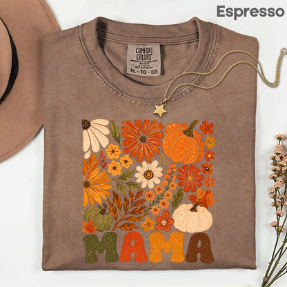 Mama Fall Floral Pumpkins T-Shirt, Retro Groovy Autumn Flowers Thanksgiving Comfort Color Tee