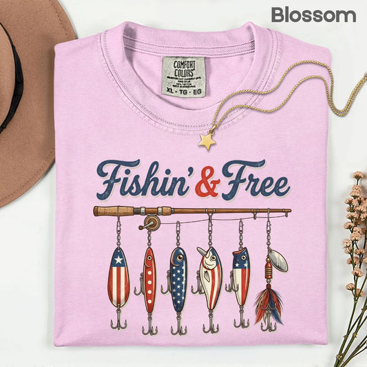 Fishin and Free Comfort Colors T Shirts Funny Fishing Lure Tee Patriotic American Flag Fishing Rod Shirt 4th of July Fisherman Gifts