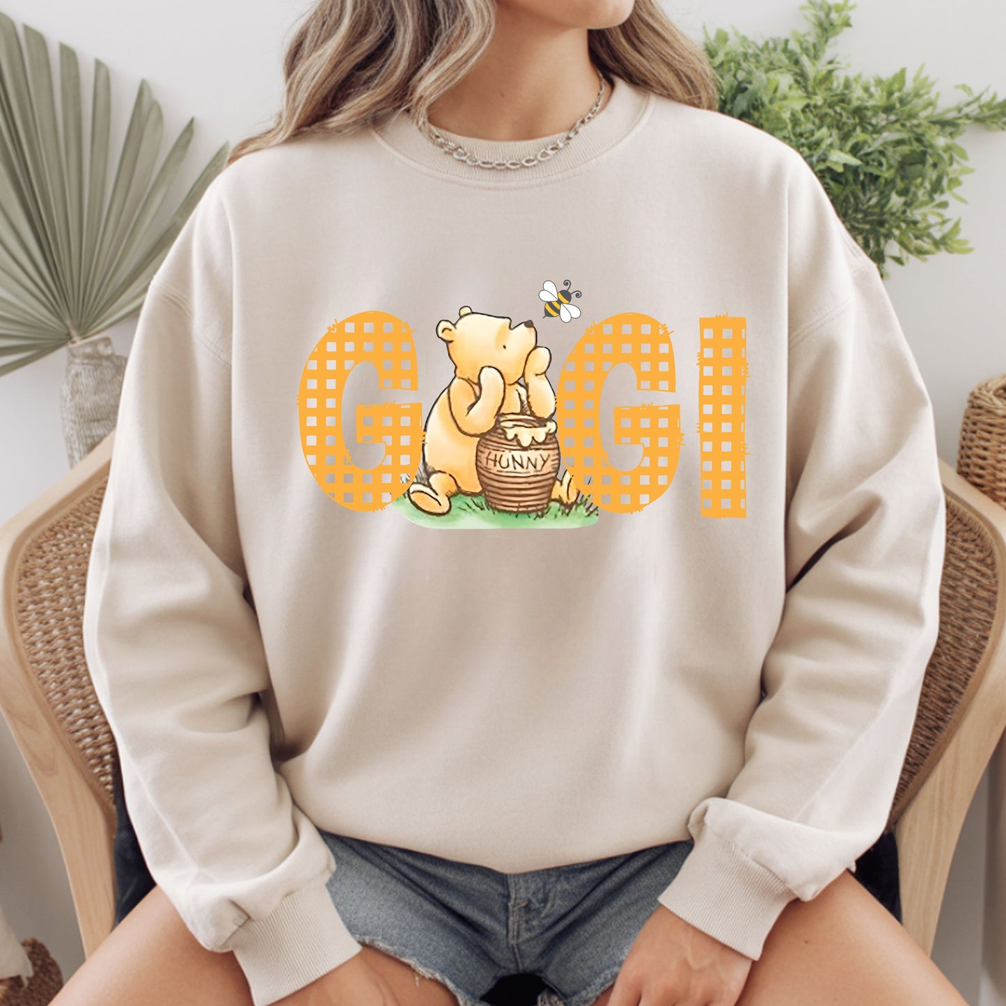 Gigi Comfort Colors T Shirts Grandma Cartoon Character Sweatshirt Mother's Day Gift Tees For Women Nanny Sweater