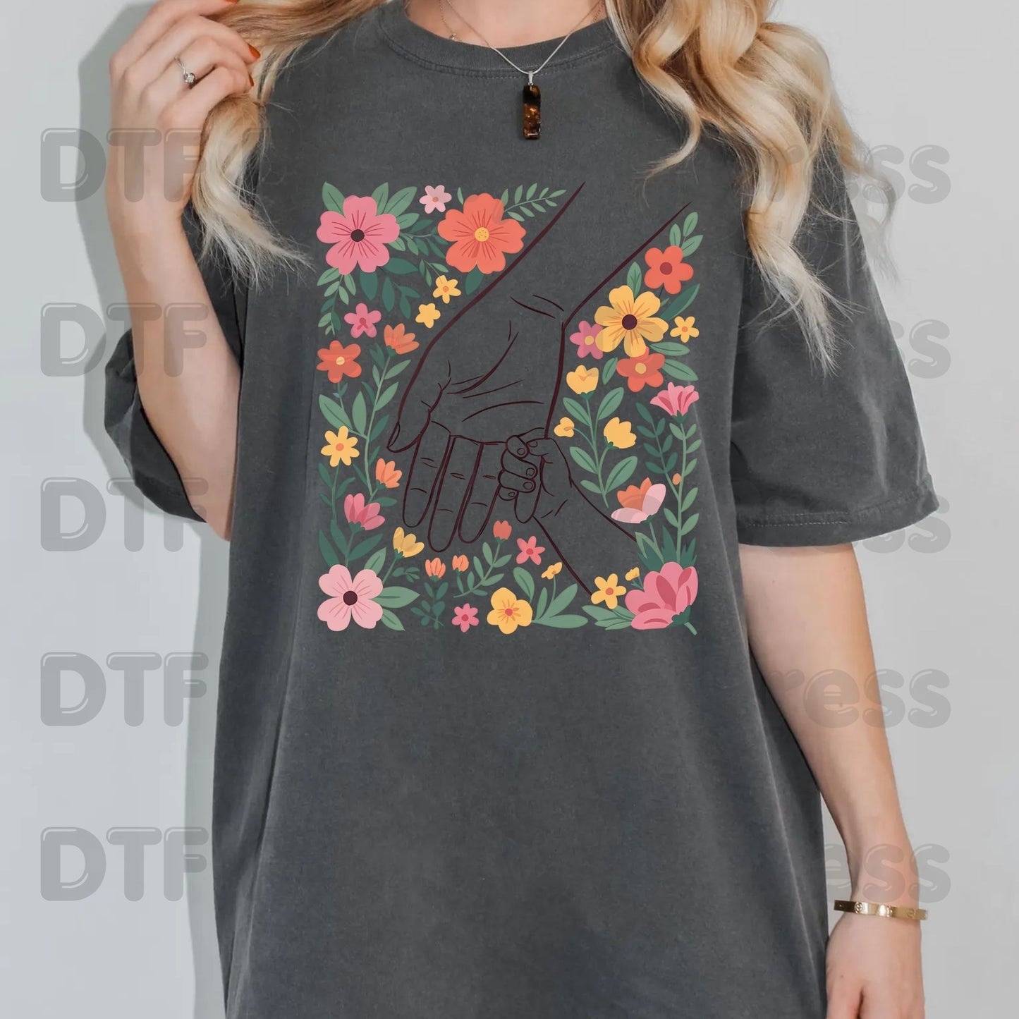 Holding Hands Floral DTF Transfer Ready to Press Mother and Child Retro Flowers Heat Transfer For Shirts Mother's Day UV Sticker Prints