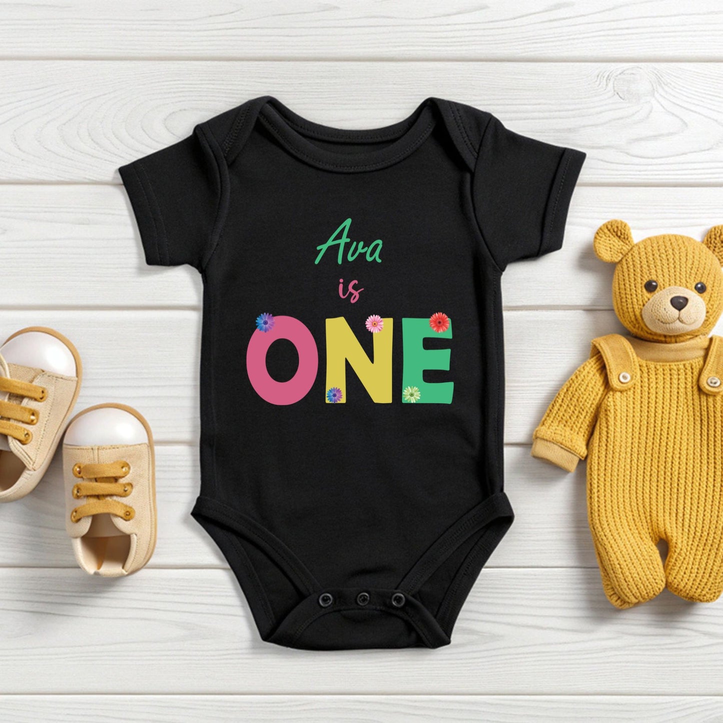 Personalized First Birthday Girl Bodysuit Custom Name 1st Birthday Shirt Floral Cake Smash Outfit One Year Old Tee Flower Birthday Party Gift
