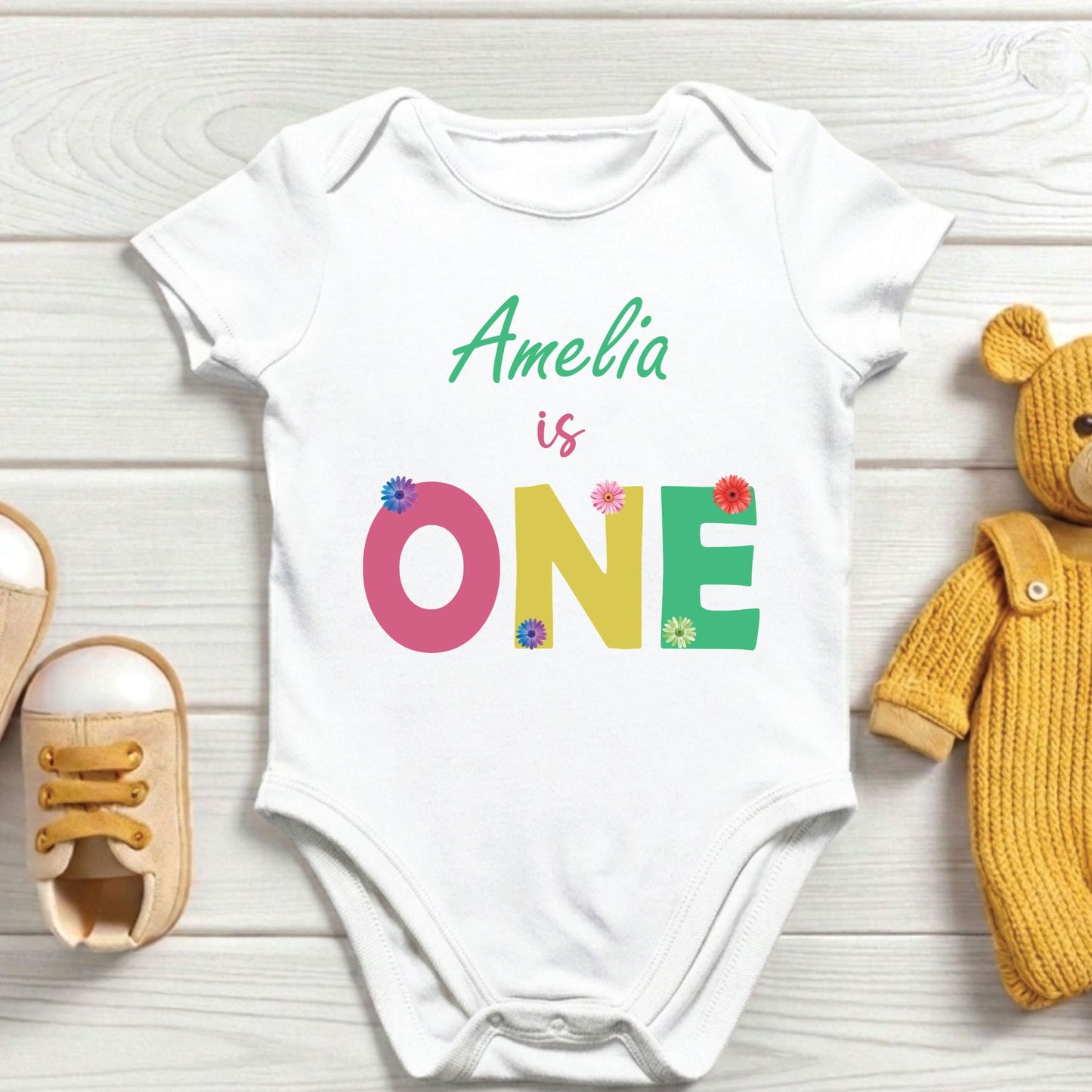Personalized First Birthday Girl Bodysuit Custom Name 1st Birthday Shirt Floral Cake Smash Outfit One Year Old Tee Flower Birthday Party Gift