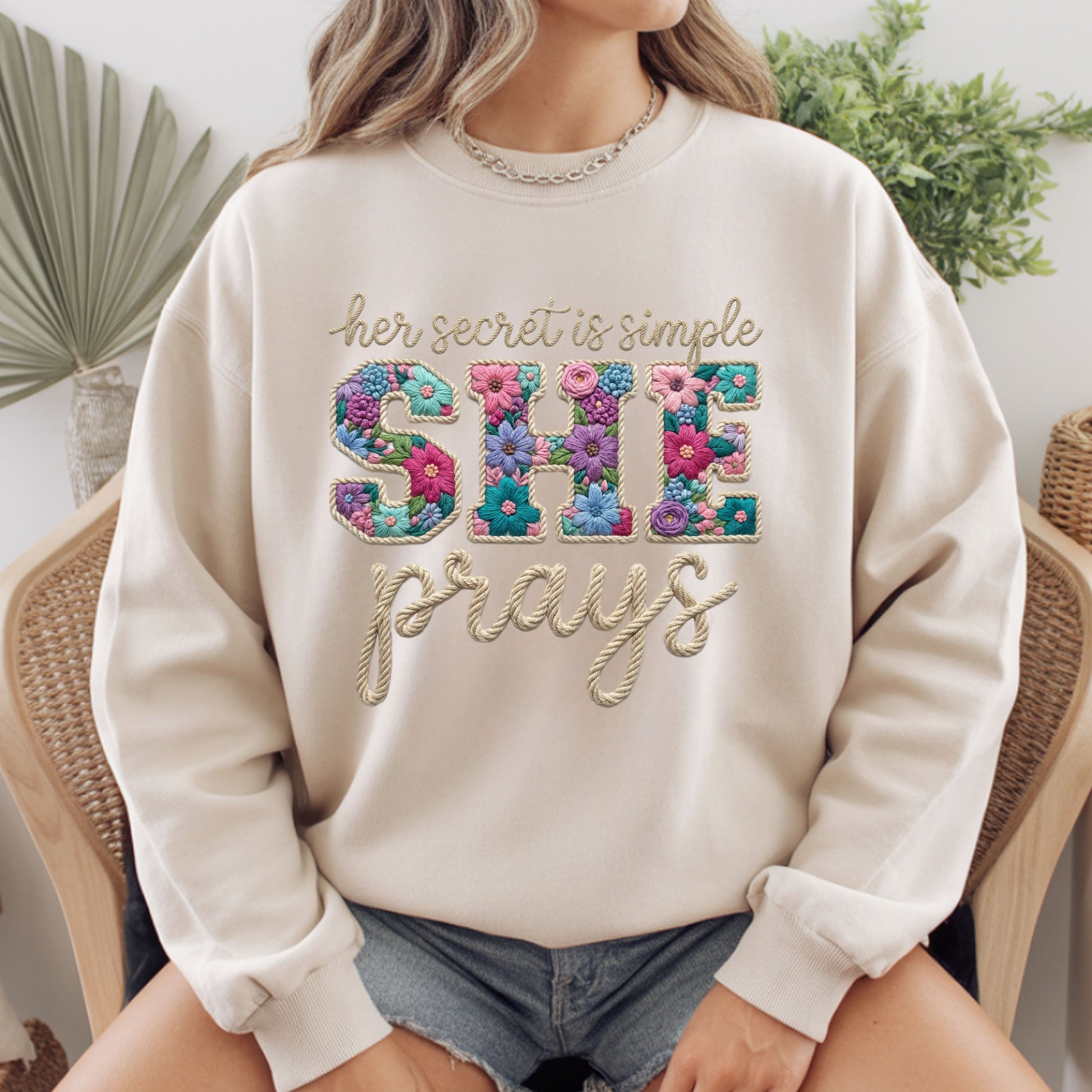 She Prays Comfort Colors T Shirt Her Secret Is Simple Floral Christian Youth Tee Religious Faith Children Sweatshirt Jesus Graphic Kids Apparel Mother Gift