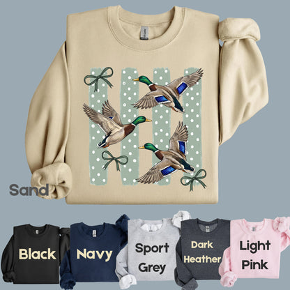 Flying Mallard Ducks Vintage T-Shirt, Green Bows Polka Dot Coquette Hunting Tee