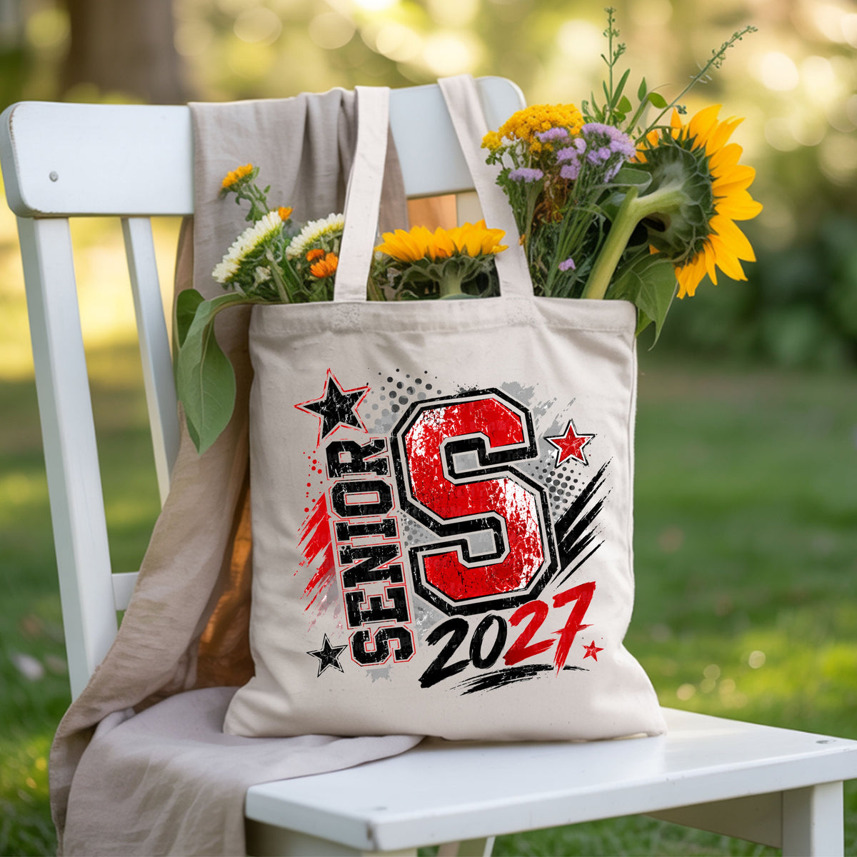 Senior 2027 Class of 2027 T-Shirt, Red Black Distressed Letter Graduation Tee