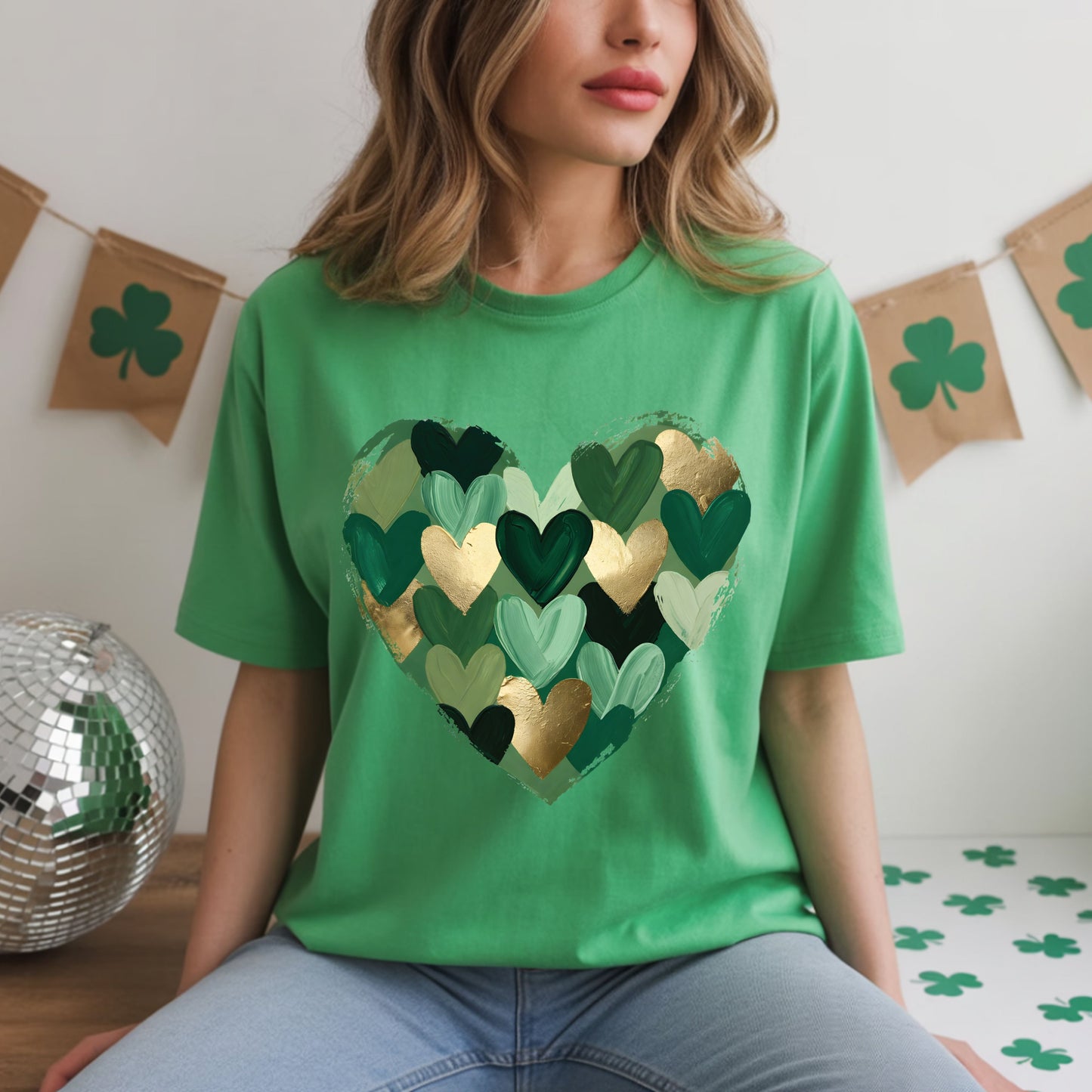 St. Patrick’s Day Heart Shirt Shamrock Sweatshirt Saint Patrick Party Tees Irish Green Sweater For Men Women Kids